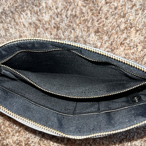 Coach Large Multifunctional Pouch With Quilting - Picture 7 of 9